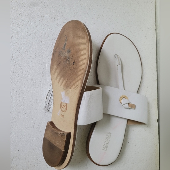 MK Elegant White Sandals with Gold Accents - Picture 2 of 4